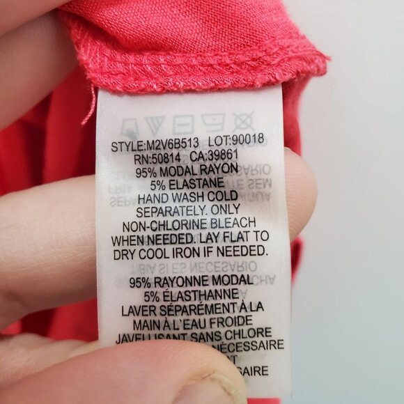 Tahari Women's Bright Red Super Soft Modal Blend Basic Short Sleeve V-Neck Tee L - Picture 6 of 7